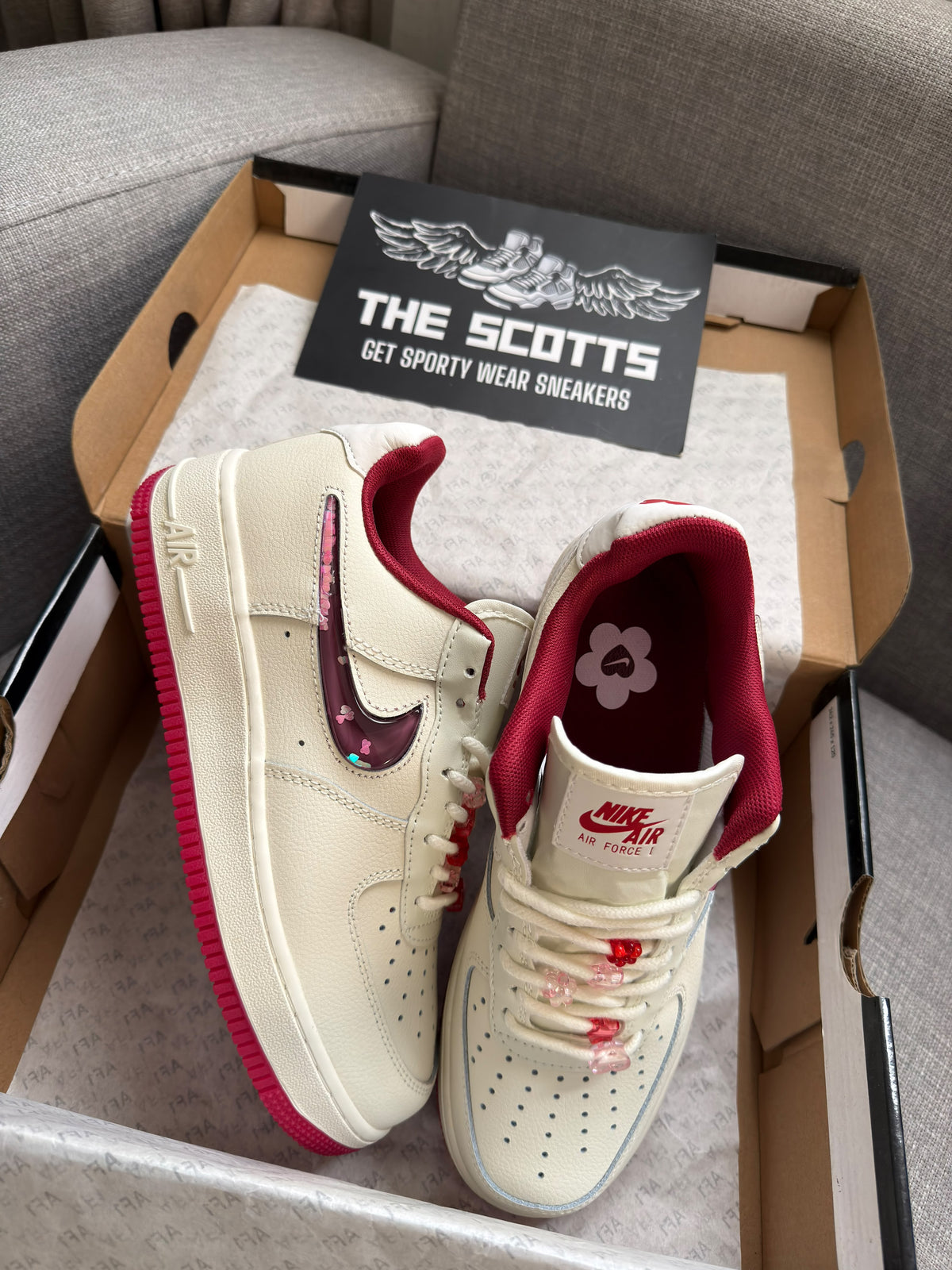 Nike Air Force 1 Valentine's Day