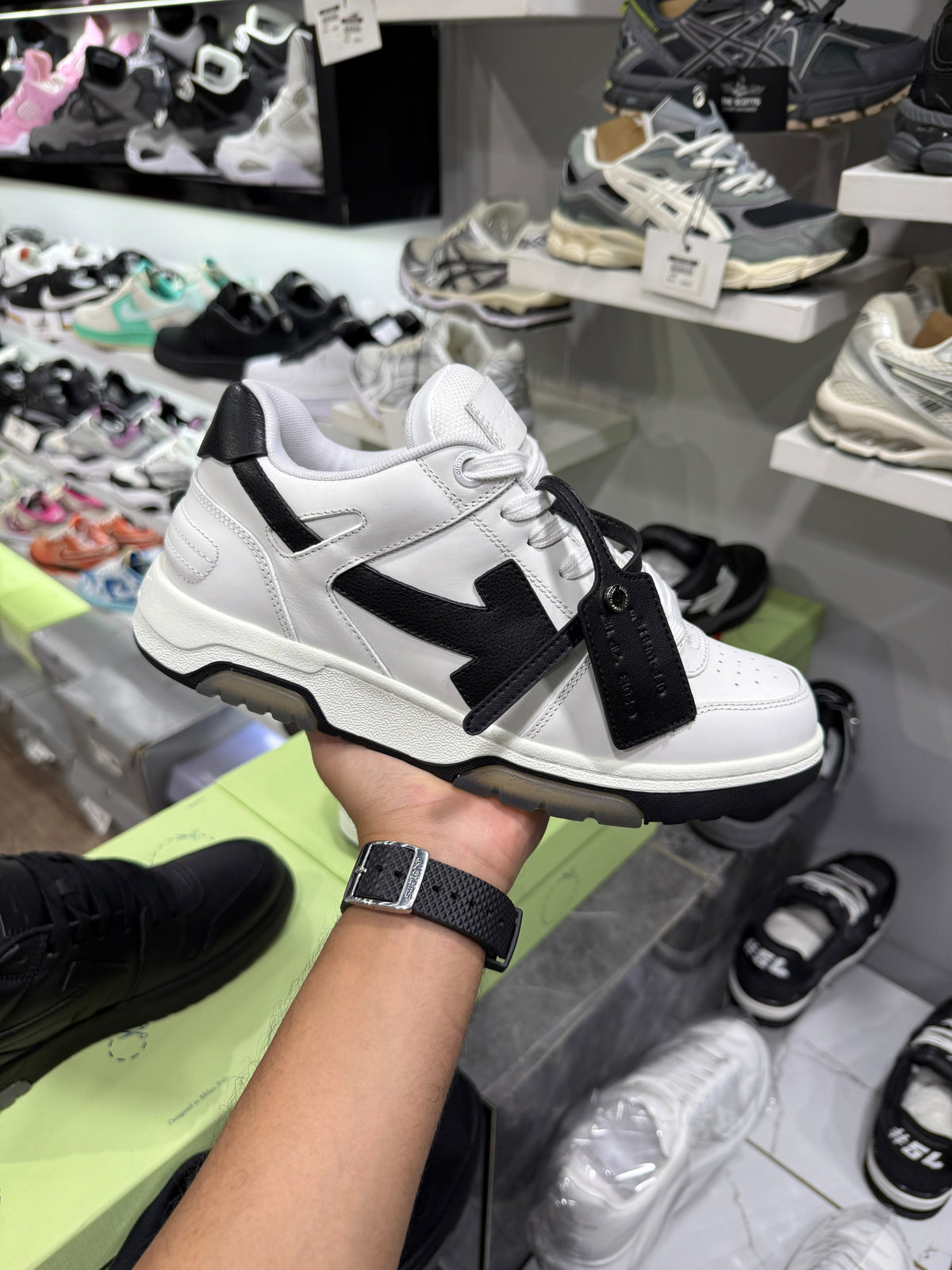 Off-White Out of Office low-top