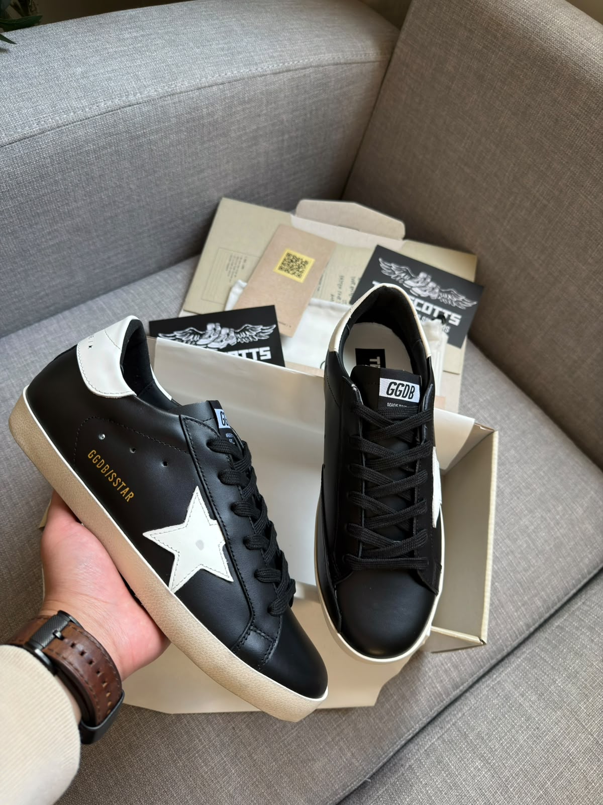 Golden Goose Super-Star in black