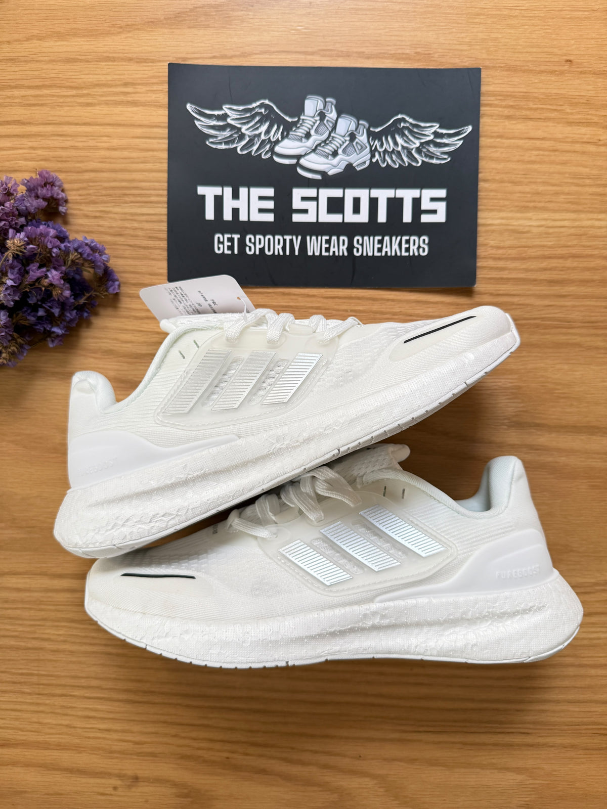 أديداس بيور وايت