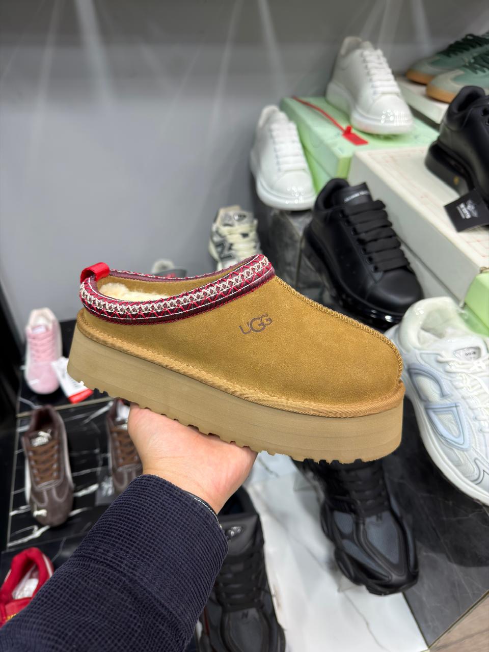 UGG Tazz I contrast-stitch