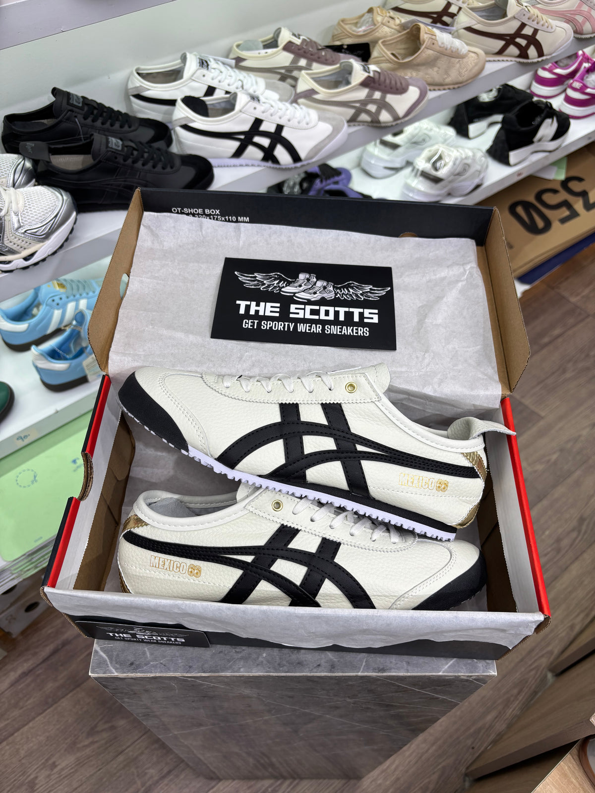 Onitsuka Tiger Mexico 66 "Cream/Black/Gold"
