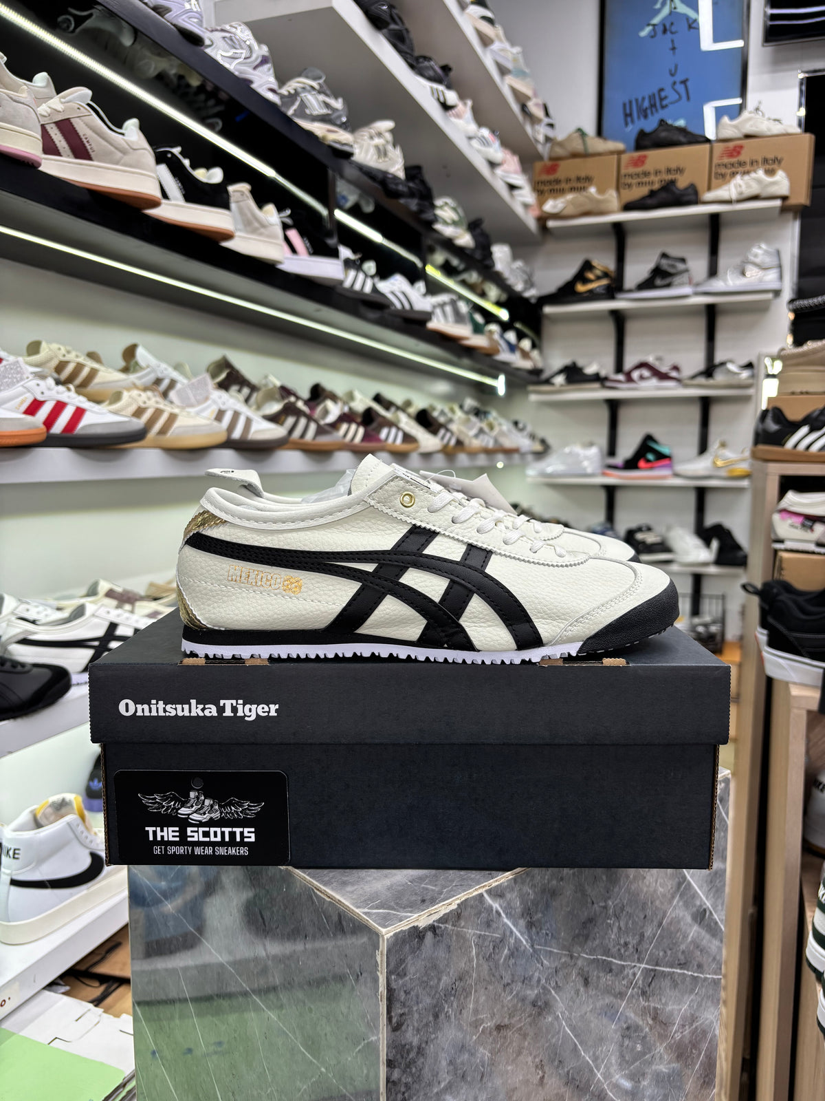 Onitsuka Tiger Mexico 66 "Cream/Black/Gold"