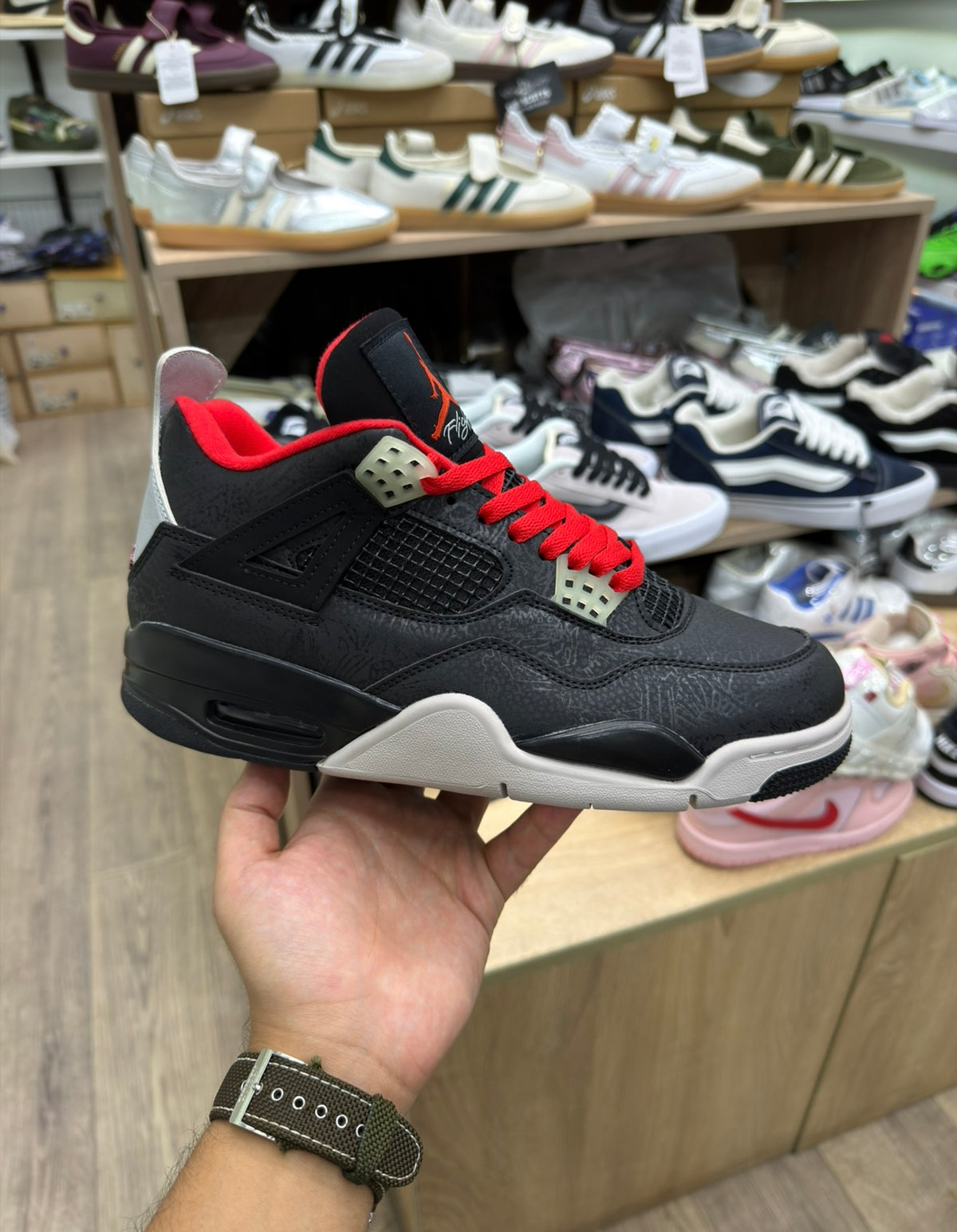 Air Jordan 4 Retro Black Red