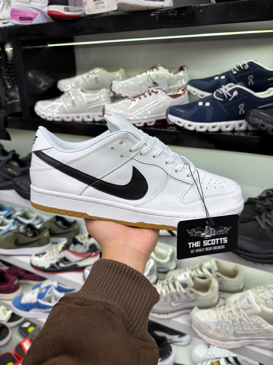 Nike SB Dunk Low "White Gum"