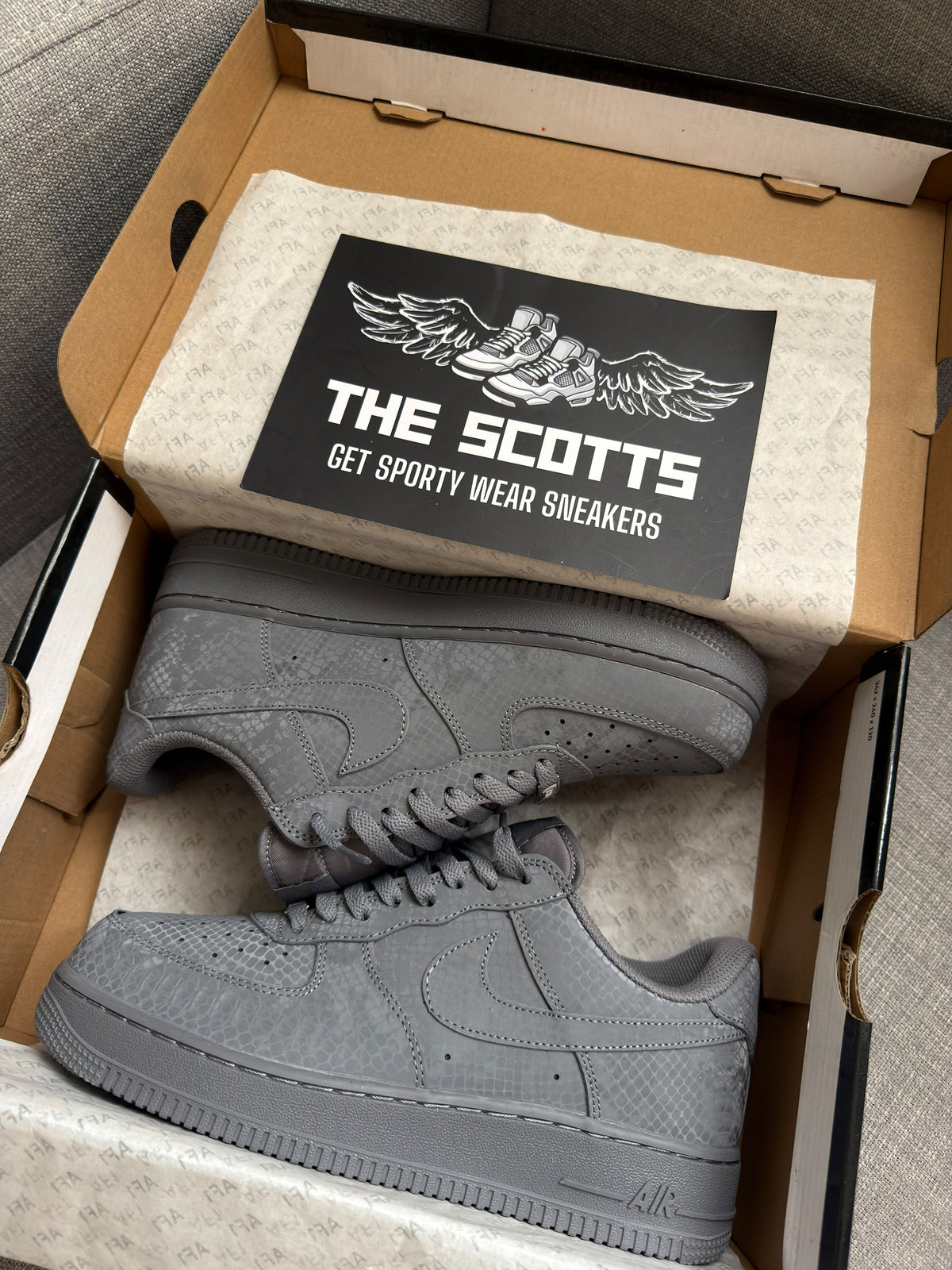 Nike Air Force x Kobe Bryant 1 Low cool grey