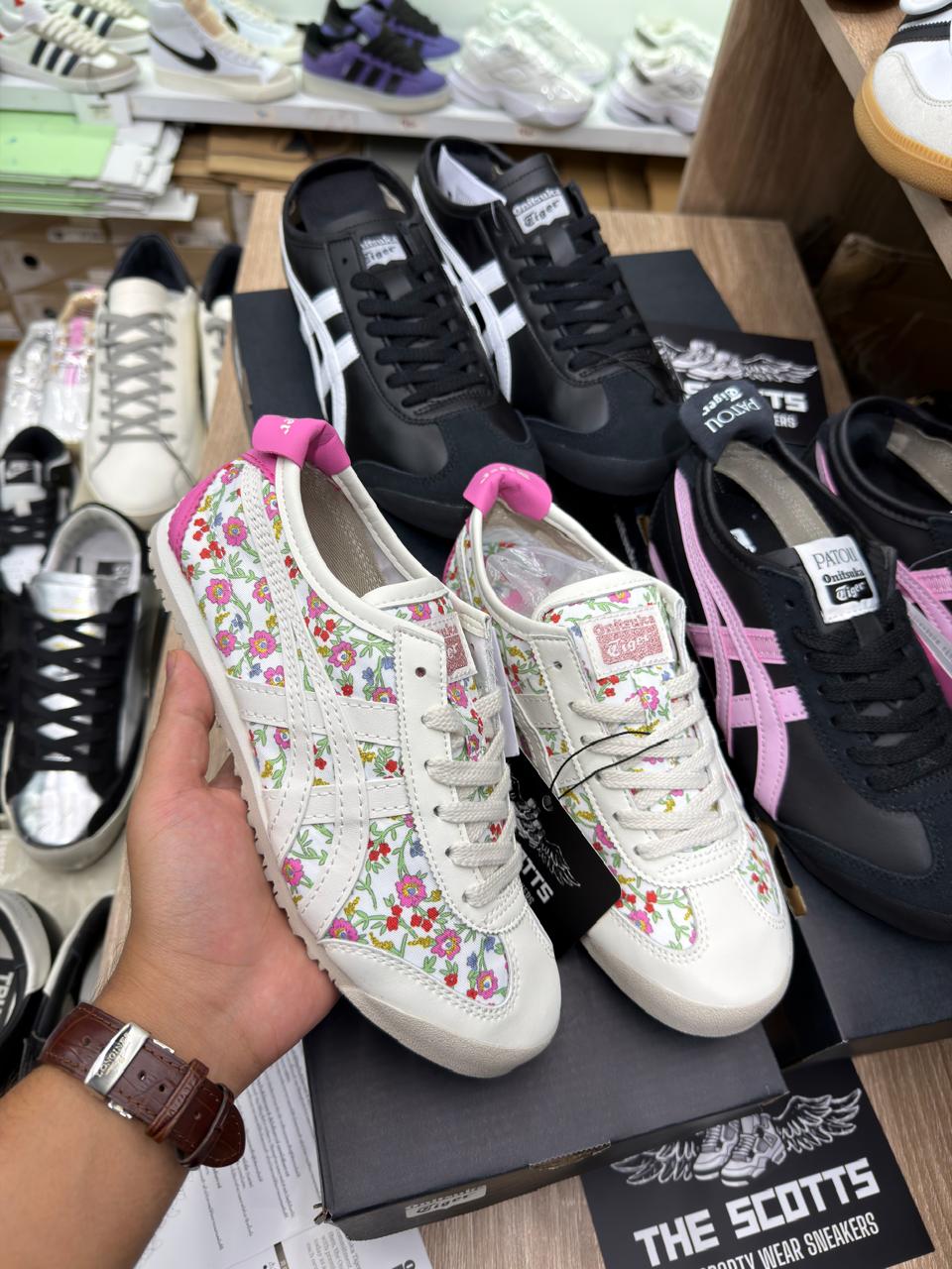 Onitsuka Tiger Mexico 66 "Cream Pink Floral"