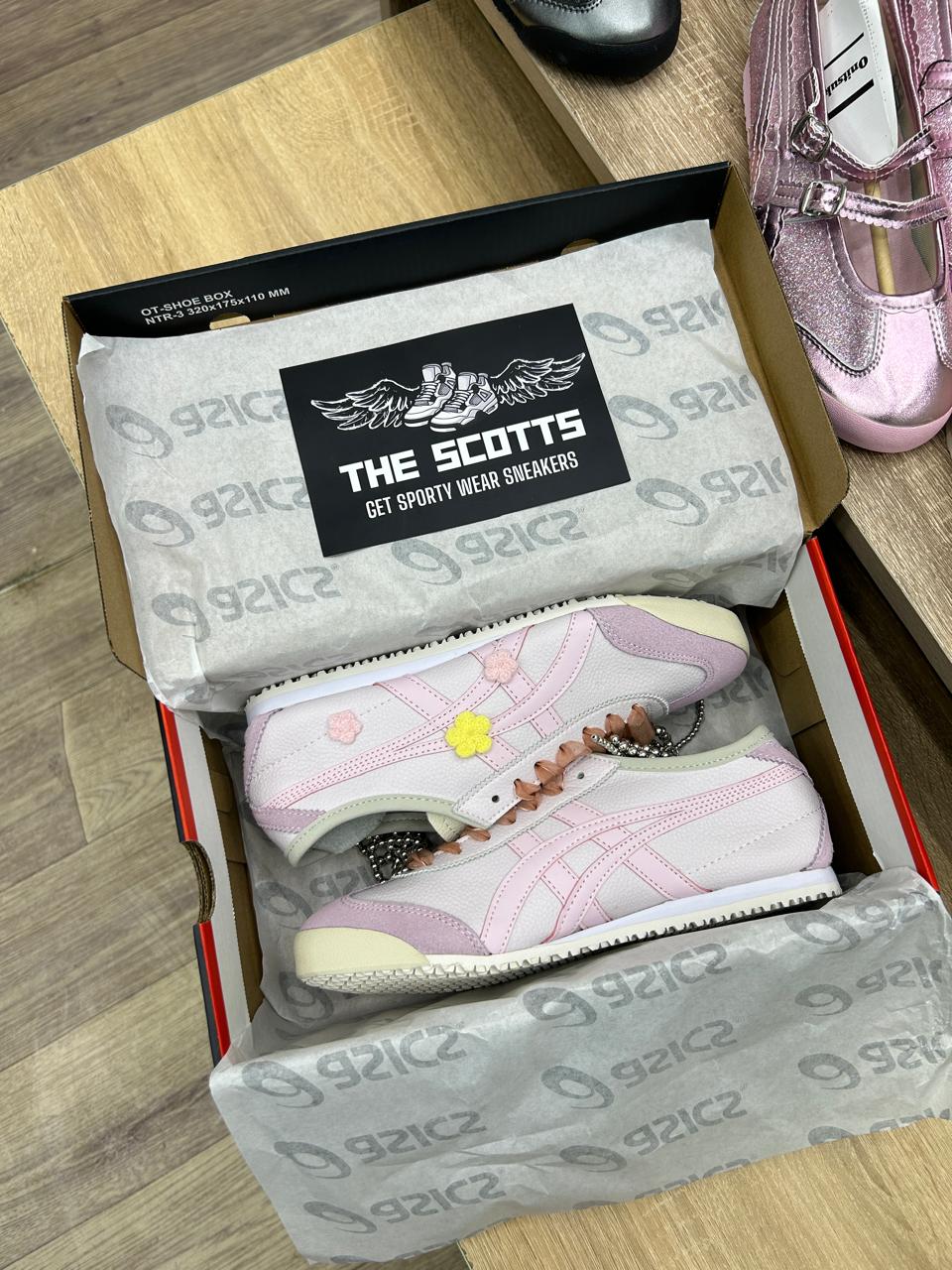 Onitsuka Tiger Mexico 66 pink floral charms silver-tone ball chain