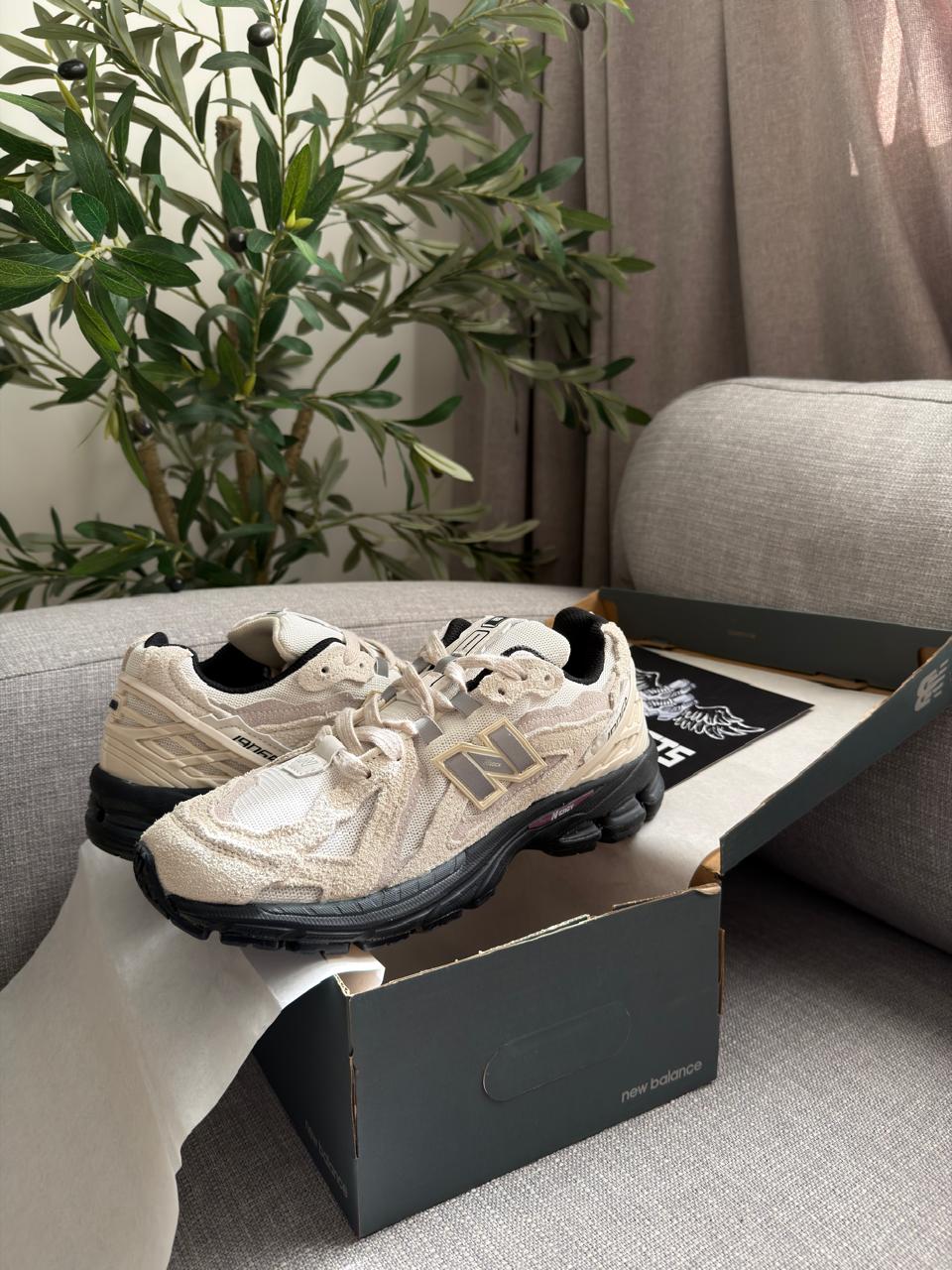 New Balance 1906D Protection Pack Cream