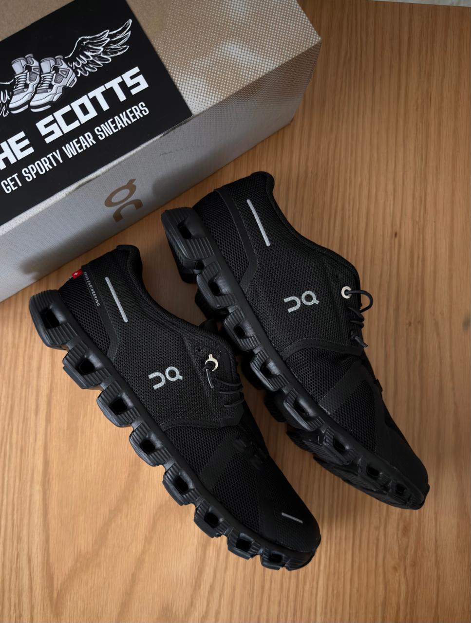 On Cloud 5 In Triple Black