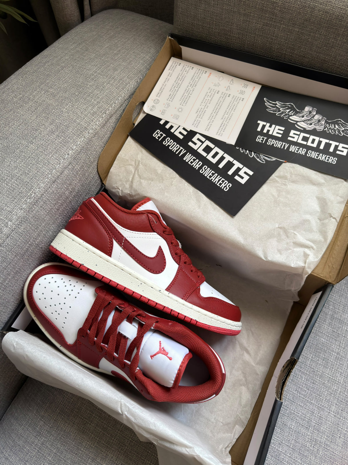 Air Jordan 1 Low SE Dune Red