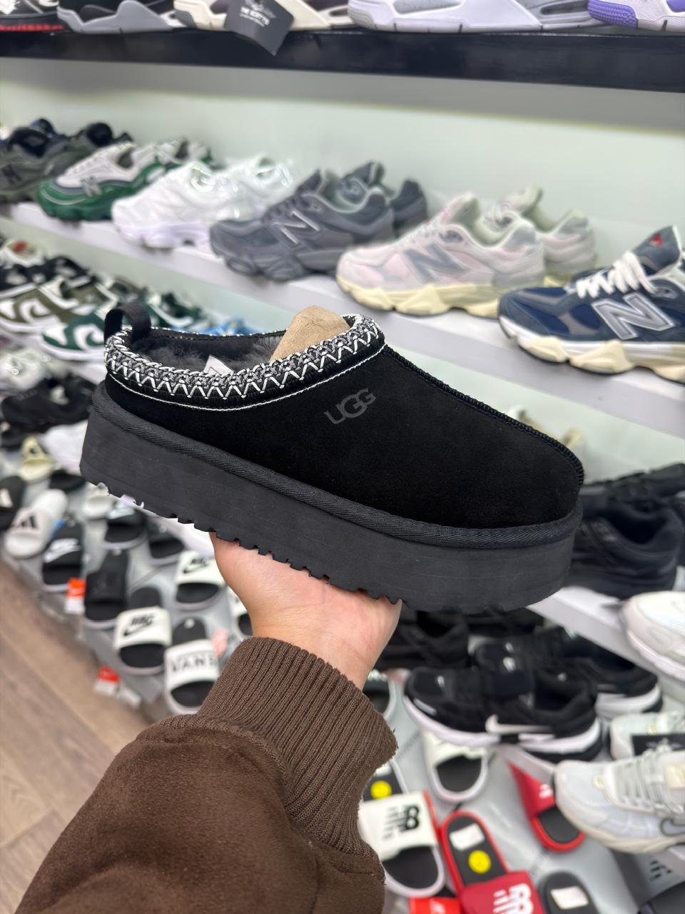 UGG Tazz "Black"
