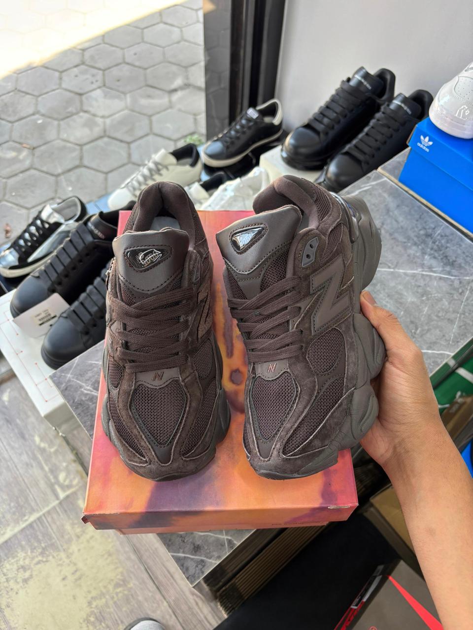 New Balance 9060 Chocolate