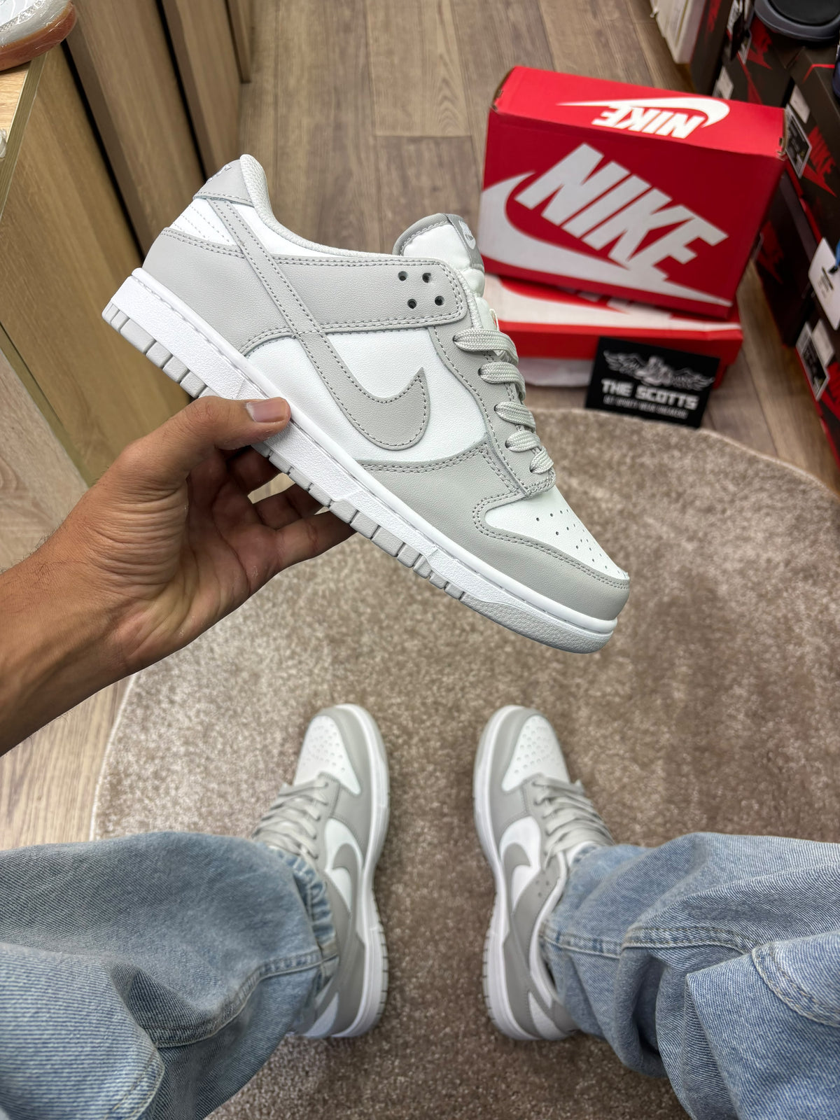 Nike SB Dunk Low White/Light Smoke Grey