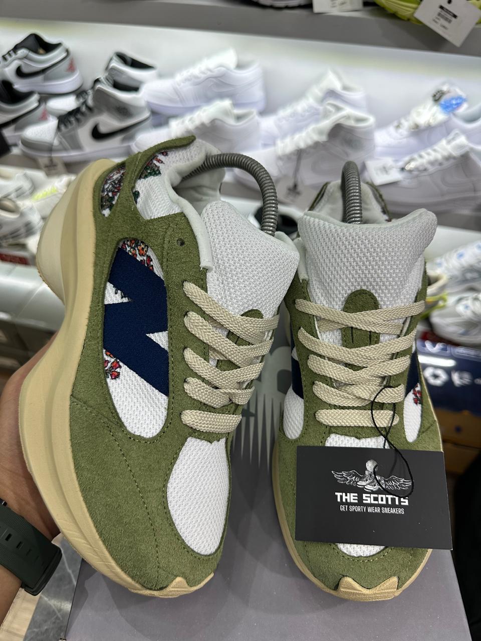 New Balance WRPD olive