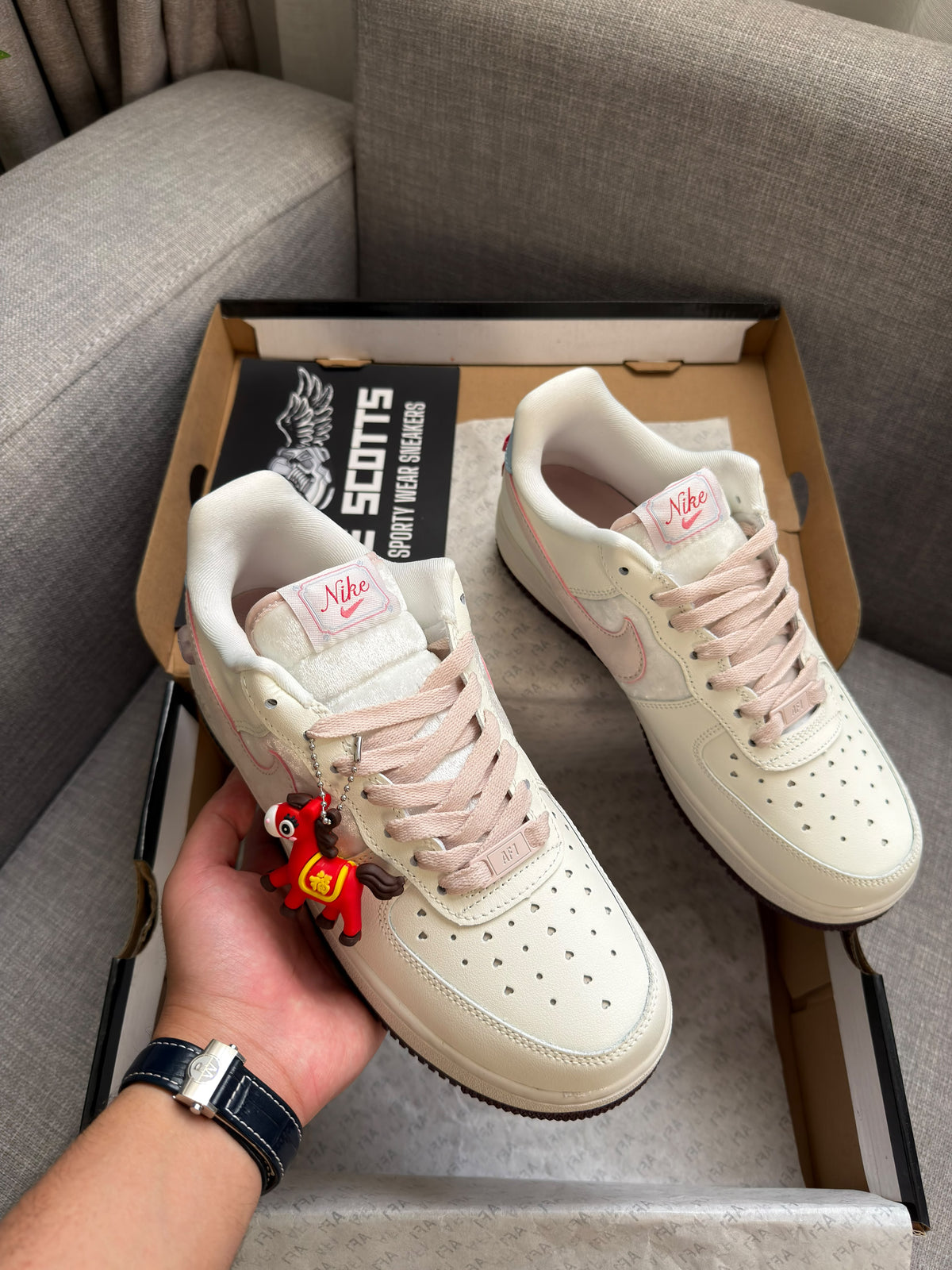 Nike Air Force 1 Valentine's Day 2