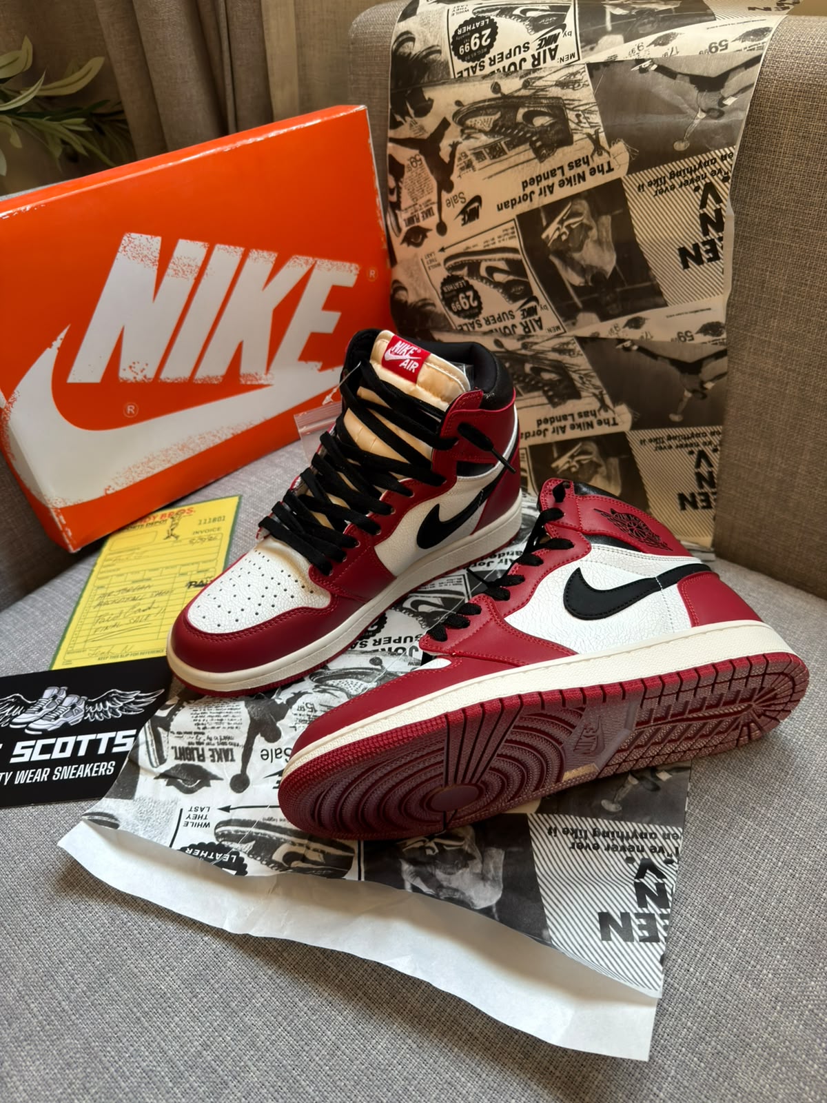 Air Jordan 1 Retro High OG Chicago Lost And Found