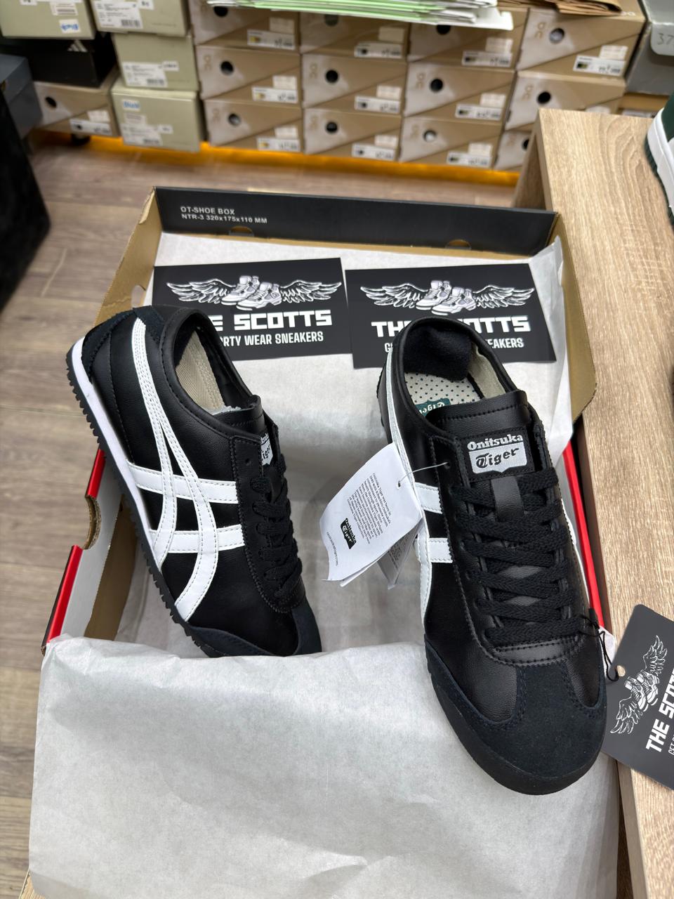 Onitsuka Tiger Mexico 66™ "Black/White"
