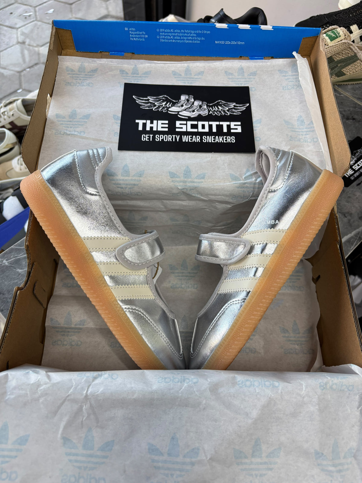 Adidas Samba Jane in silver metallic