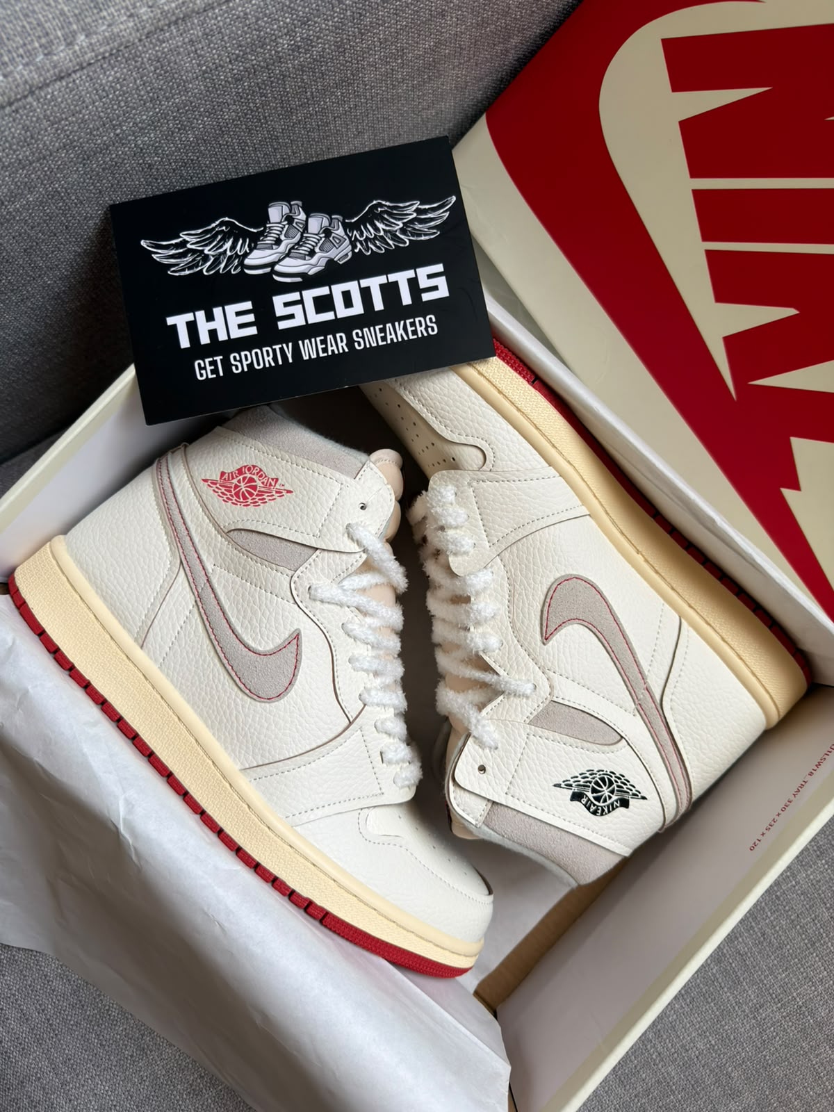 Air Jordan 1 High OG Cinnabar