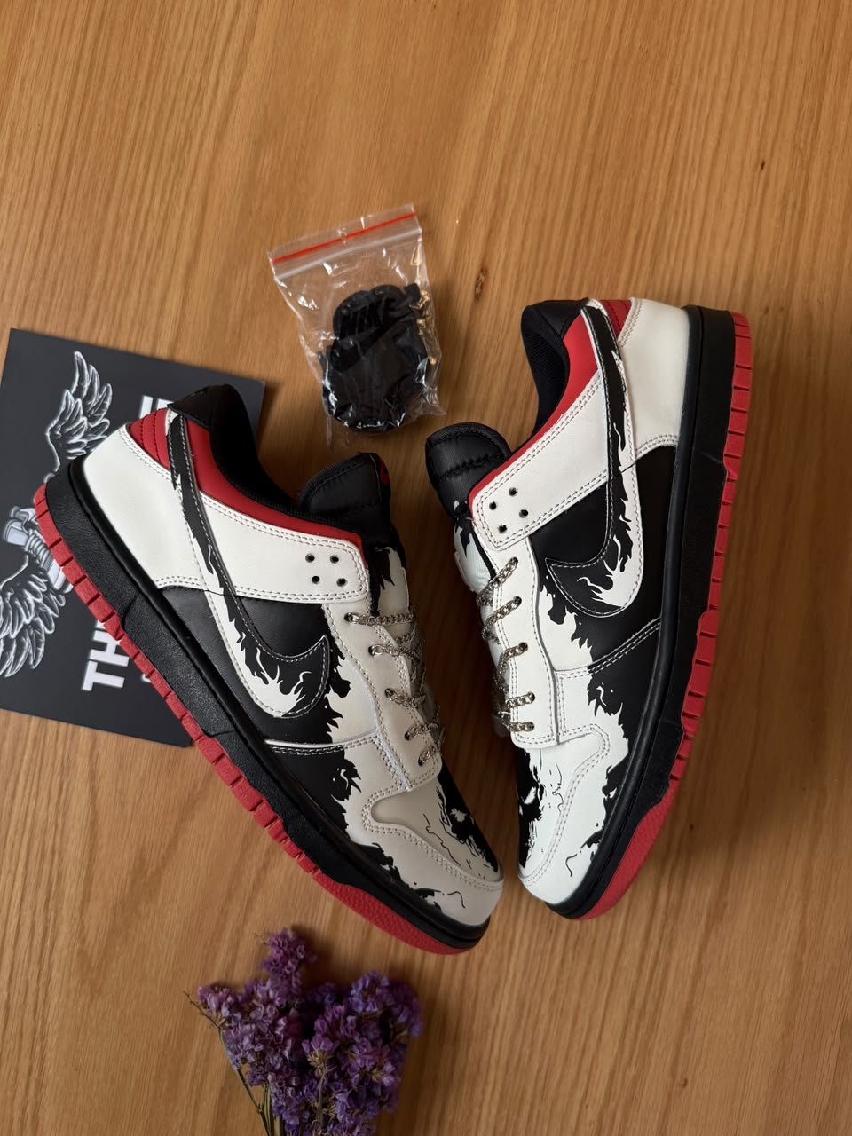 NIKE SB DUNK LOW GHOST RIDER