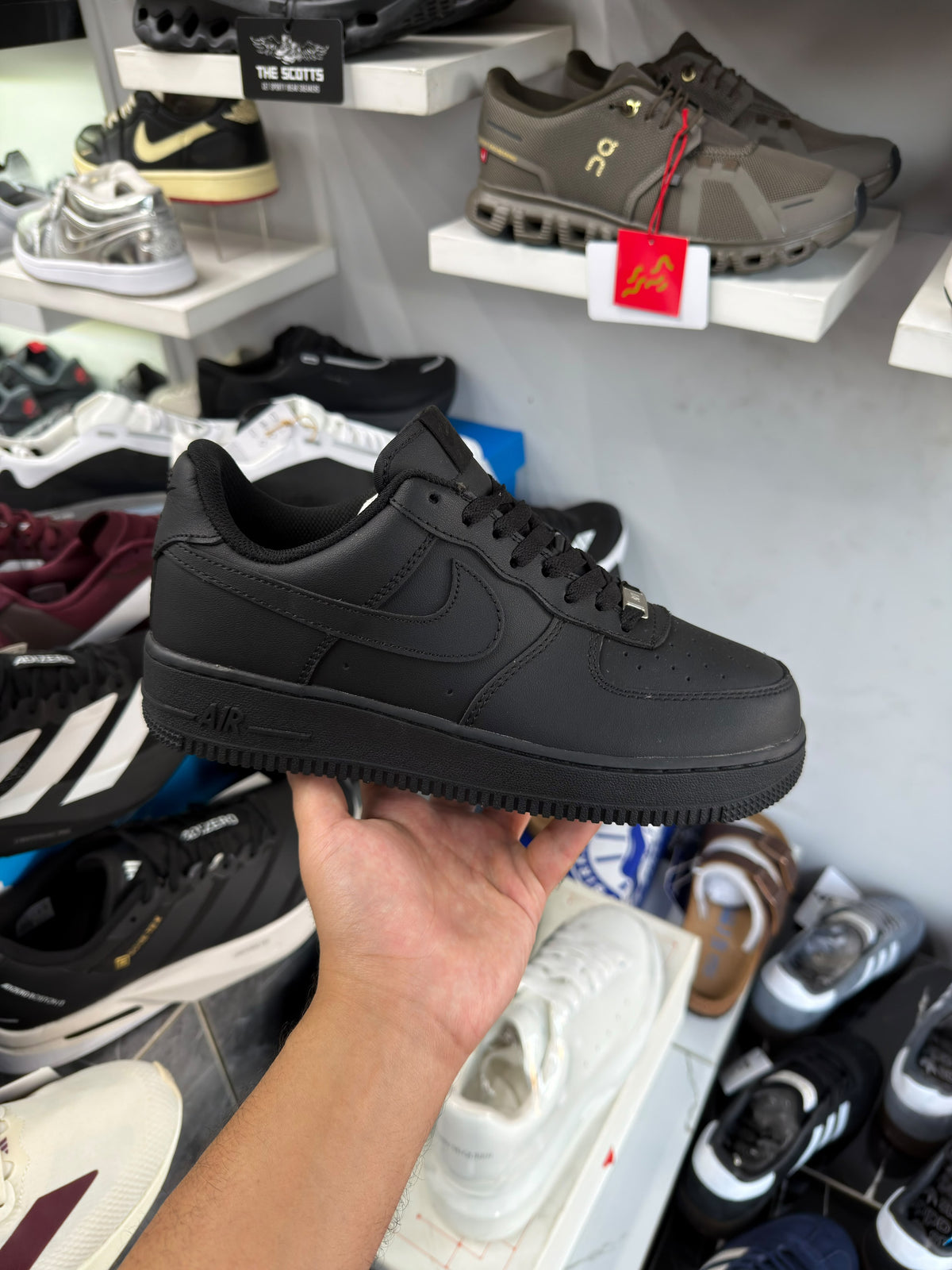 Nike air force 1 in black