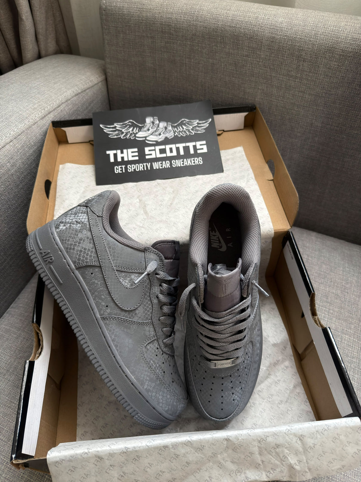 Nike Air Force x Kobe Bryant 1 Low cool grey