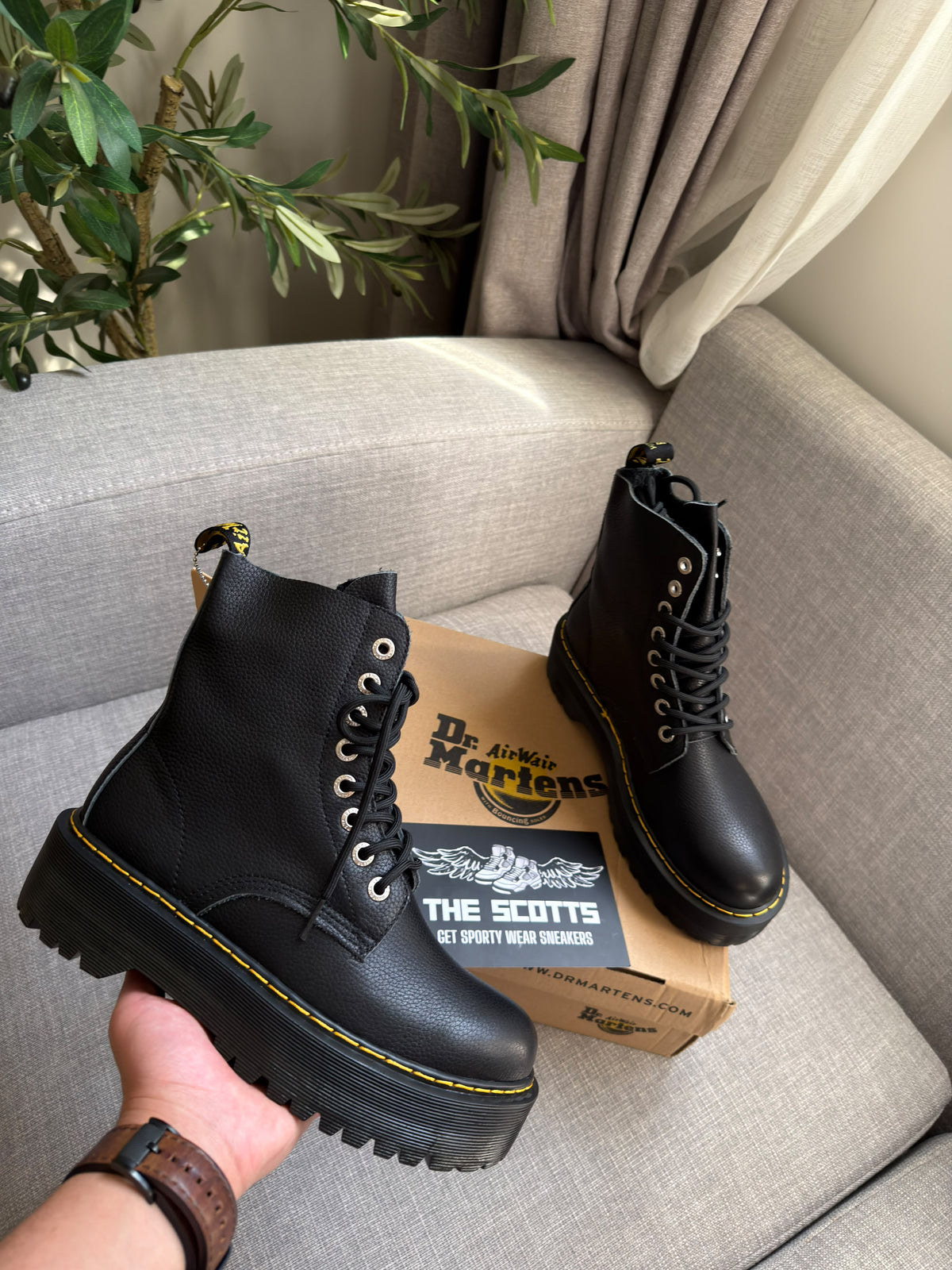 Dr. Martens Jadon III Pisa-leather platform boots