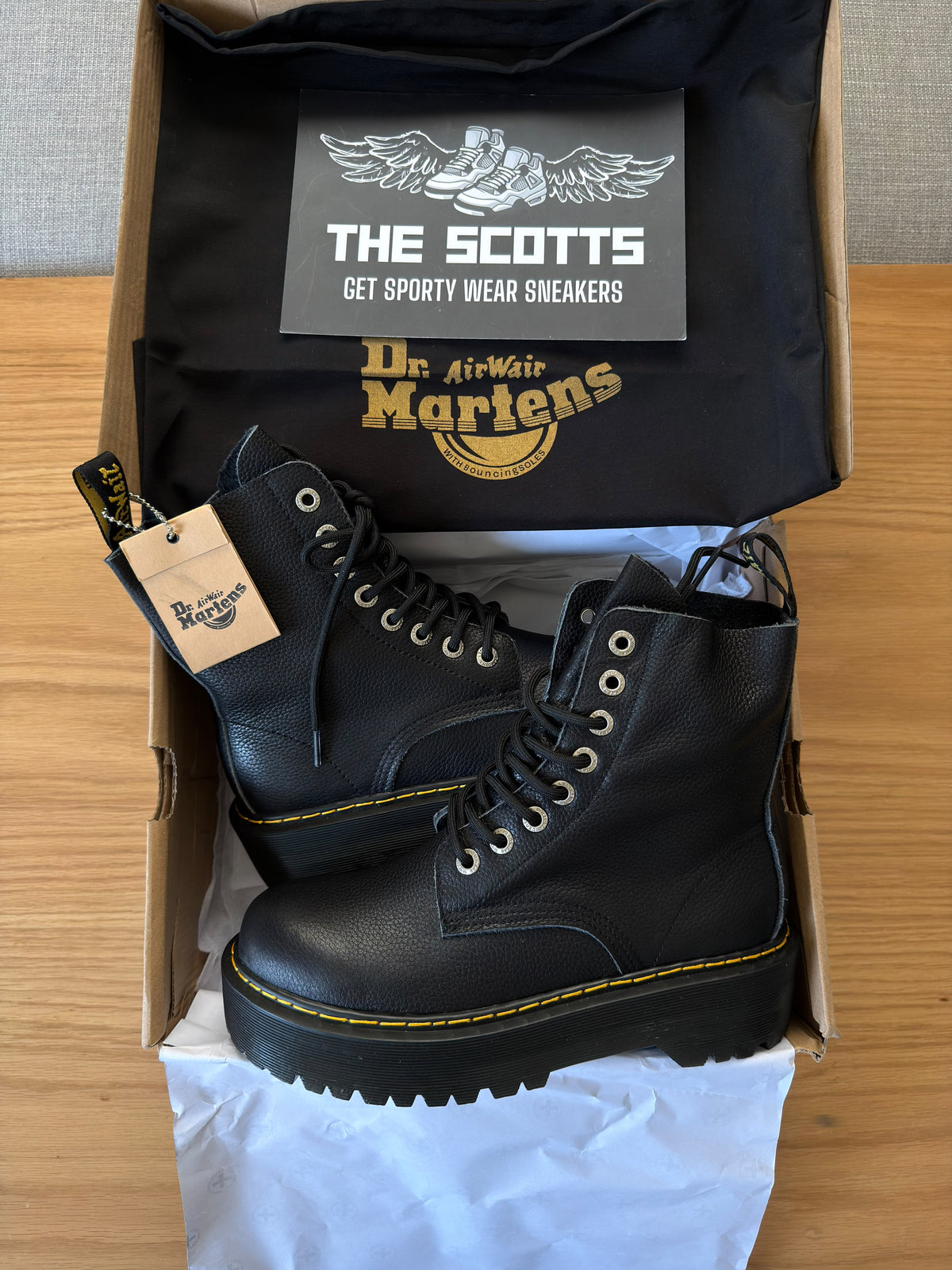 Dr. Martens Jadon III Pisa-leather platform boots