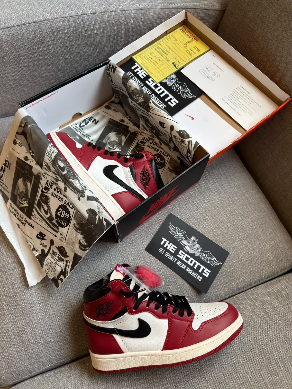 Air Jordan 1 Retro High OG Chicago Lost And Found