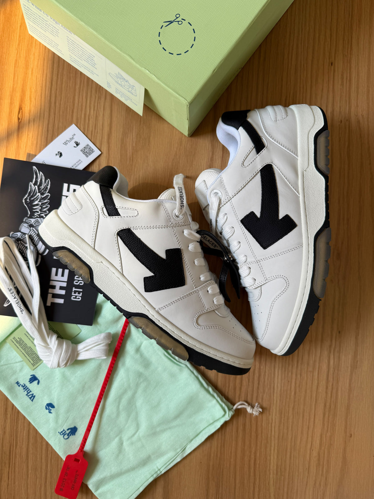 Off-White Out of Office low-top