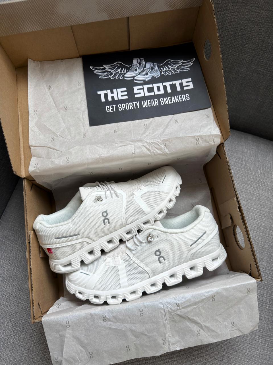 On Cloud 5 In Triple White