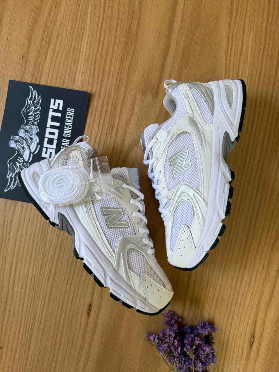 New Balance 530 white silver